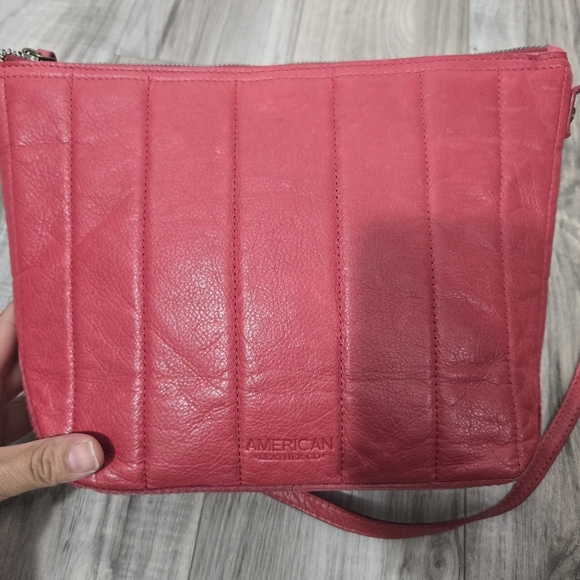 AMERICAN LEATHER CO. Dayton Quilted Leather Crossbody Bag Purse Red - Picture 3 of 12